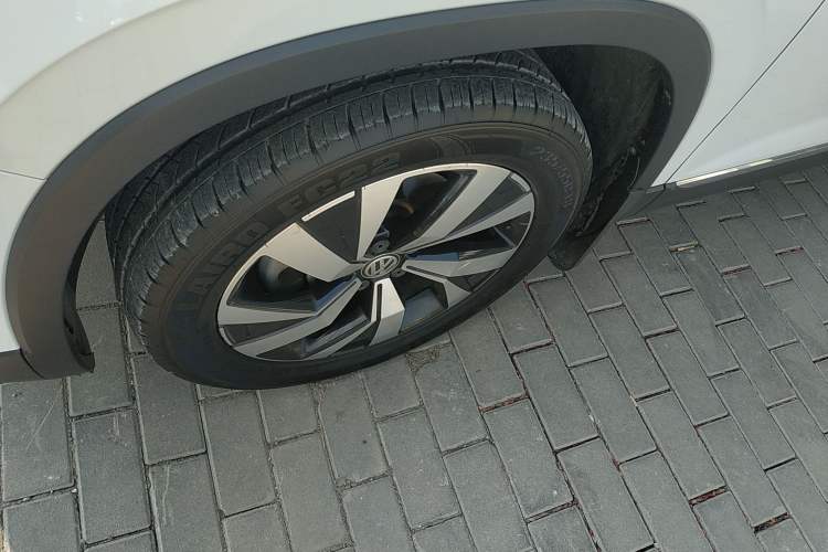 Used Volkswagen Tayron 2021 330TSI Two-Wheel Drive Luxury Smart Connectivity Version Exterior 4