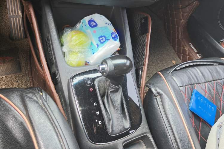 Used Kia K3 2016 1.6L Automatic GL Gear Lever