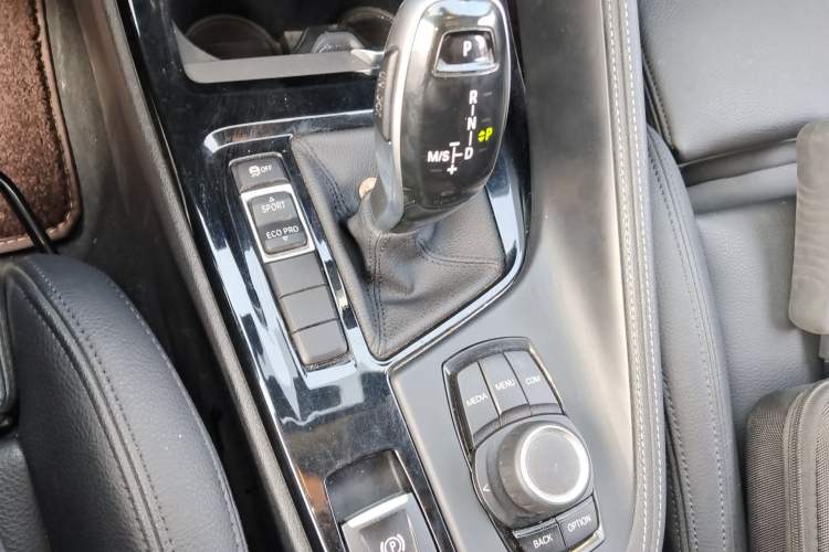 Used BMW X2 2019 sDrive20i M Sport Package China VI Emission Standard Gear Lever