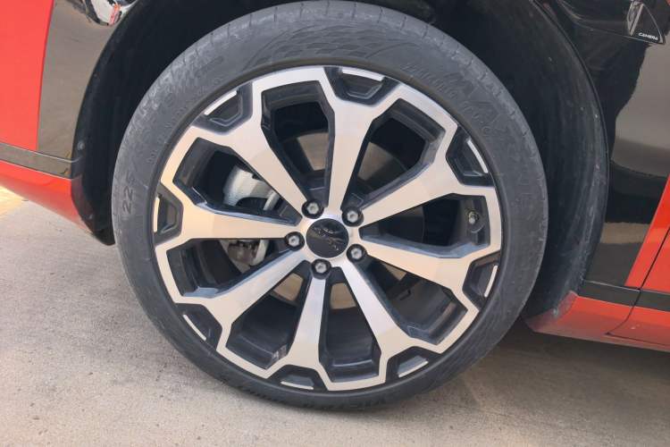 Used AION V 2024 Aion Tyrannosaurus 650 LiDAR Edition