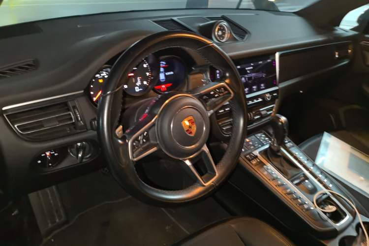 Used Porsche Macan 2020 Macan 2.0T
