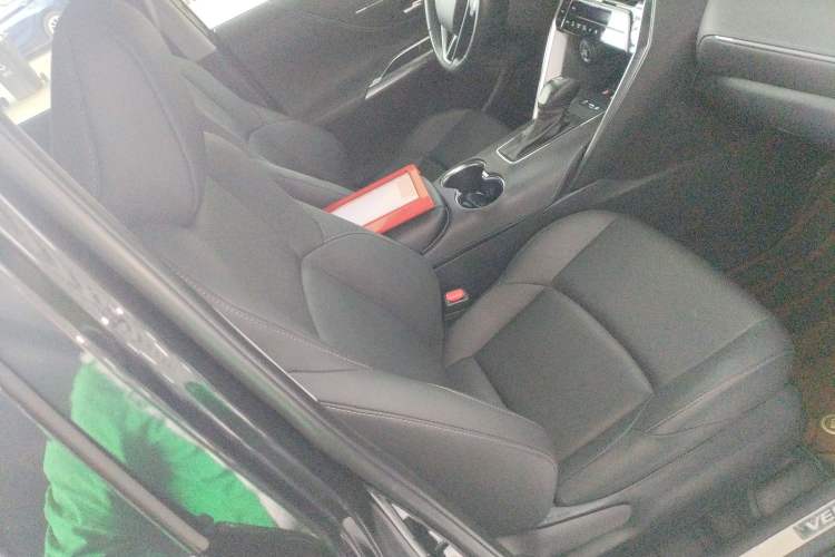 Used Toyota Venza 2023 2.0L CVT Two-Wheel Drive Luxury Edition