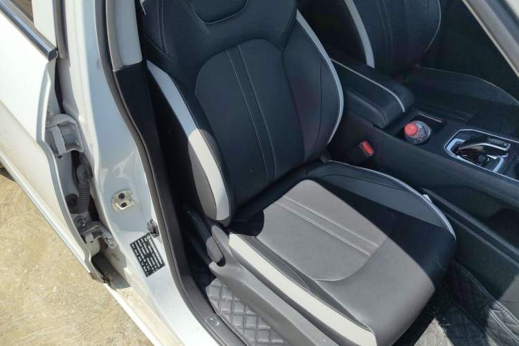 Used Dongfeng Aeolus E70 2021 Revised Version 360H Battery-Swap Edition