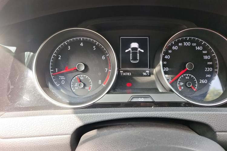 Used Volkswagen Golf 2015 1.4TSI Automatic Flagship Model
