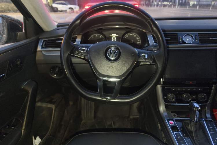 Used Volkswagen Passat 2017 280TSI DSG Luxury Edition