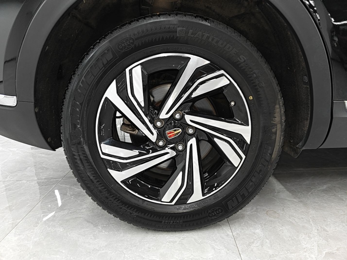 Hongqi HS5 2022 Revised Version 2.0T Smart Connect Flagship Edition — снимка 11