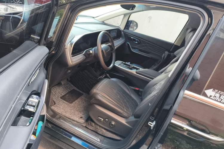 Used SAIC MAXUS G90 2022 2.0T Xingyun Seven-Seater Version