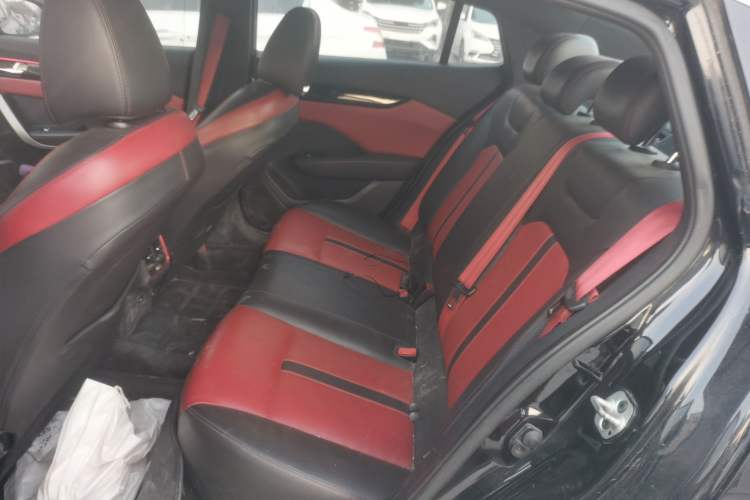 Used Dongfeng Aeolus Yixuan 2022 230T Automatic Adaptive-Beam Knight Edition Left Rear Seat