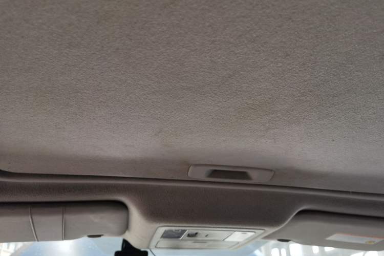 Used Nissan Tiida 2011 1.6T Manual Xuan Dong Edition Headliner