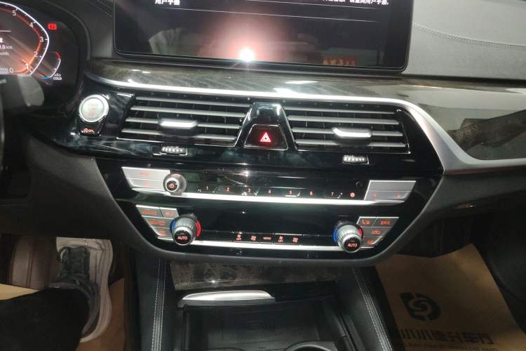 Used BMW 5 Series 2022 Restyled 525Li M Sport Package