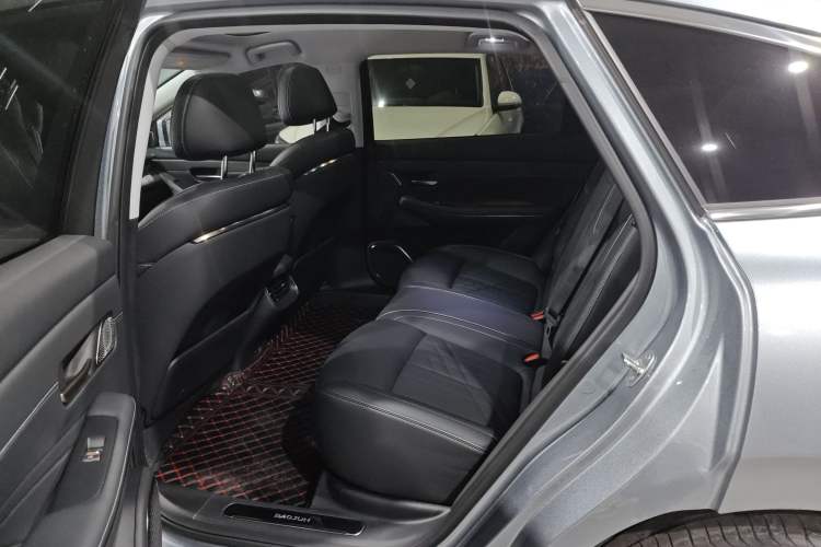 Used Baojun Enjoy 2025 Plug-in Hybrid 140km Luxury Edition
