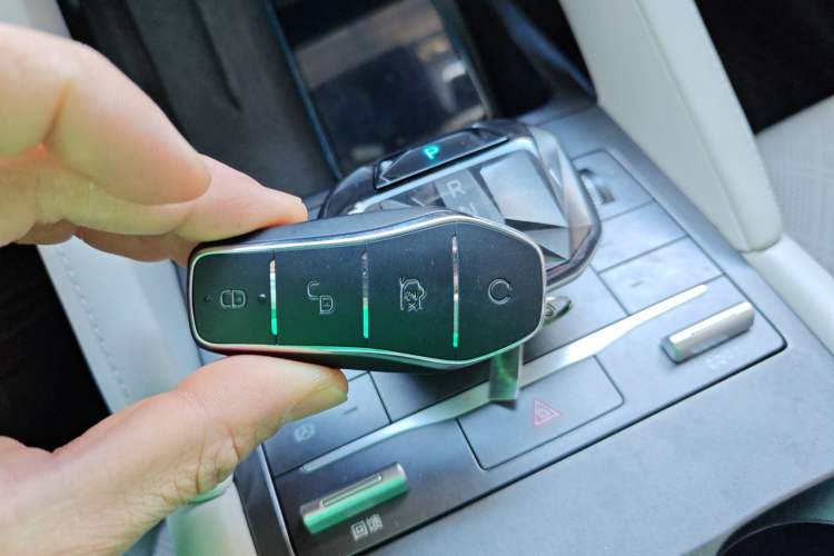 Used BYD Yuan UP 2024 401KM Leading Edition