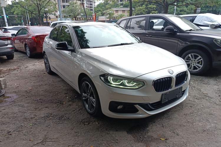 Used BMW 1 Series 2018 Facelifted 118i Sport Edition Exterior 1
