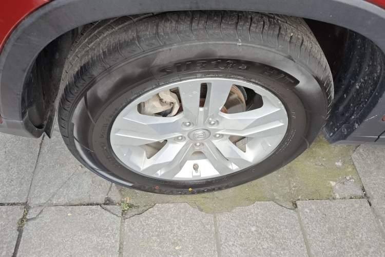 Used CHANGAN CS75 2016 1.8T Automatic Elite Model China V Standard Left Front Wheel Hub