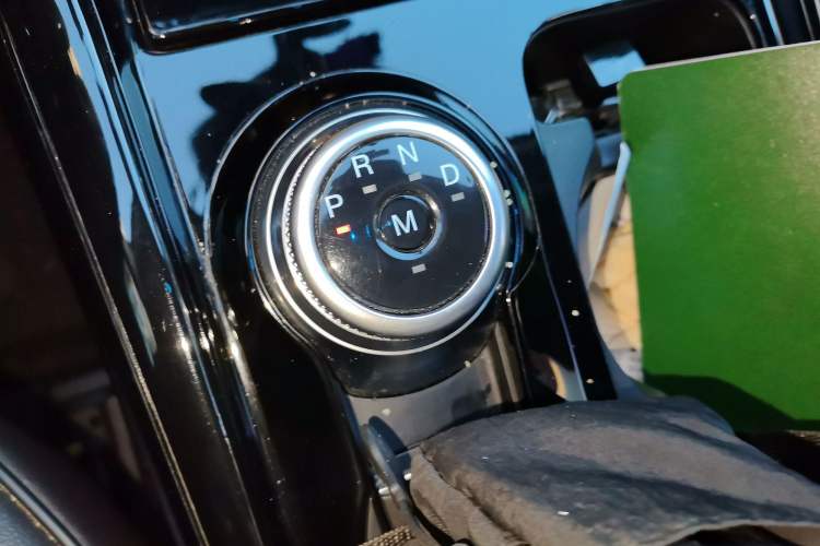 Used Ford Explorer 2020 EcoBoost 285 4x4 Titanium Edition 7-Seater