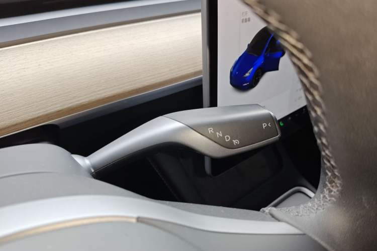 Used Tesla Model Y 2021 Long-Range All-Wheel-Drive Version 3D7