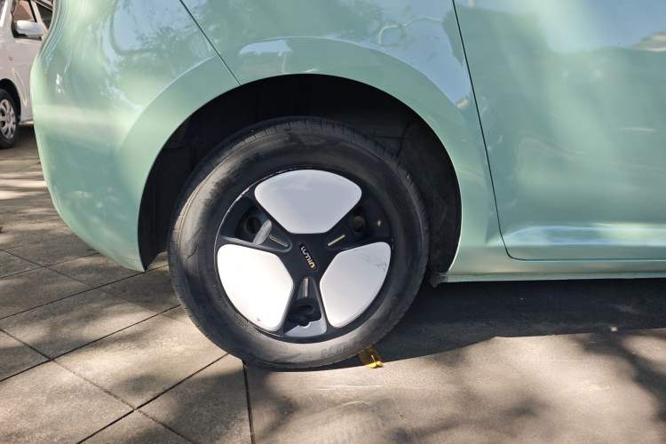 Used CHANGAN NEVO Lumin 2022 210km Sweet Edition Right Rear Wheel Hub