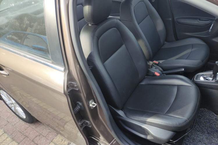 Used Peugeot 301 2016 1.6L Automatic Comfort Edition
