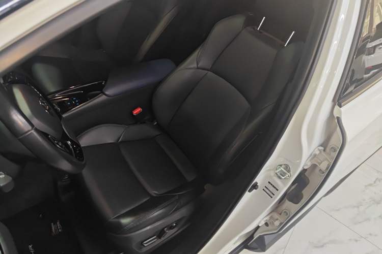 Used Toyota C-HR 2022 2.0L Leading Edition