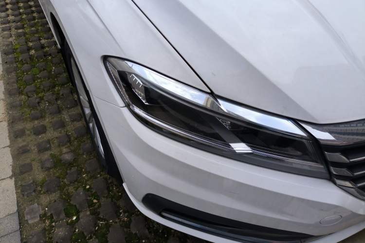 Used Volkswagen Lavida 2021 1.5L Automatic Comfort Edition
