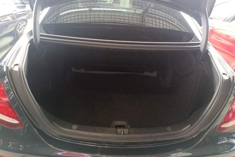 Used Mercedes-Benz E-Class 2019 E 300 L Luxury Model
