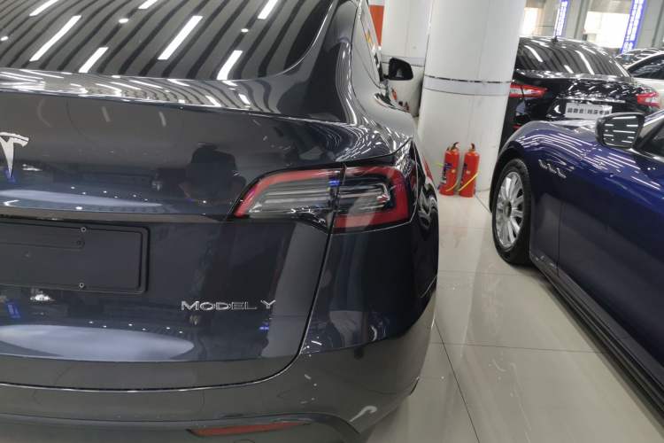 Used Tesla Model Y 2024 Rear-Wheel-Drive Version Right Rear Taillight