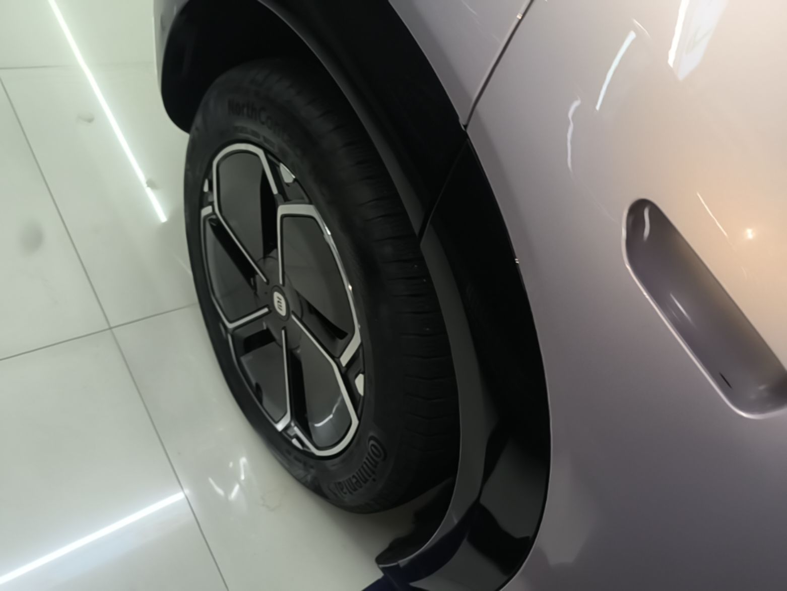 Xiaomi Auto YU7 2025 Ultra-Long Range High-Performance All-Wheel-Drive Max Edition — снимка 11