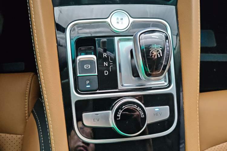 Used BYD Qin New Energy 2017 1.5T Luxury Model