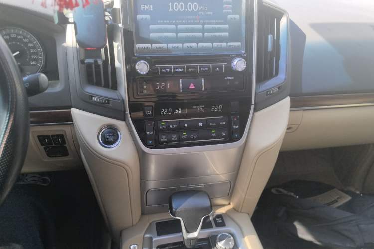 Used Toyota Land Cruiser  Audio And AC Panel