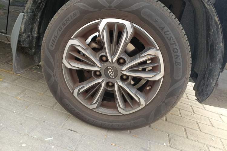 Used JAC Refine M3 2019 IKEA Edition 1.8L Luxury Smart Model