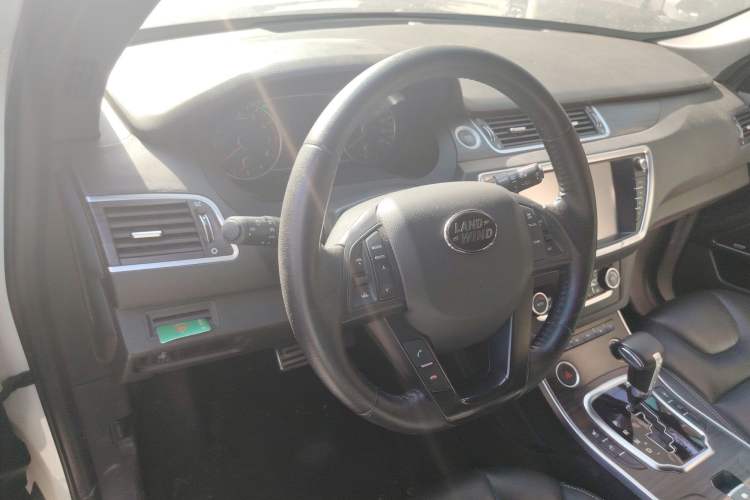 Used Land X7 2016 2.0T Panoramic Deluxe Edition