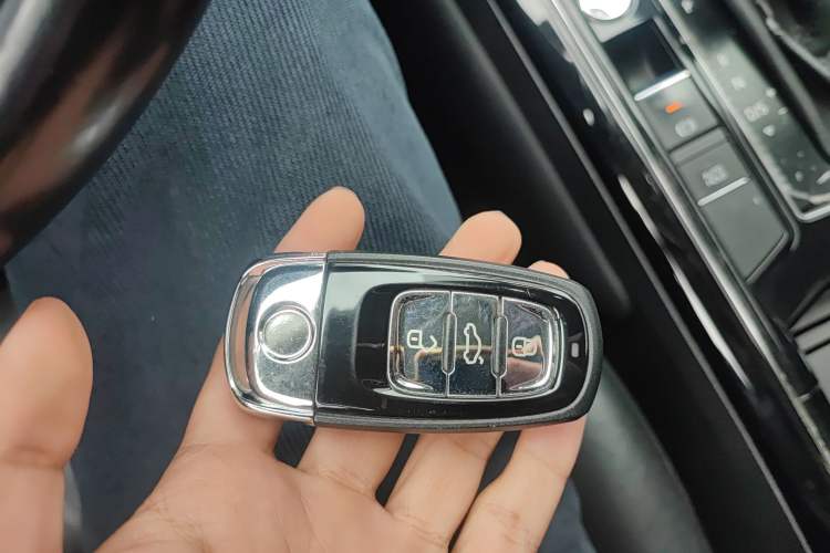 Used Volkswagen Phideon 2019 380TSI Two-Wheel Drive Business Edition China VI Standard
