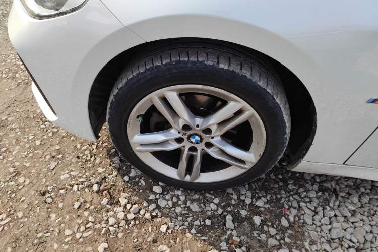 Used BMW 1 Series 2021 Revised 120i M Sport Night Edition Exterior 4