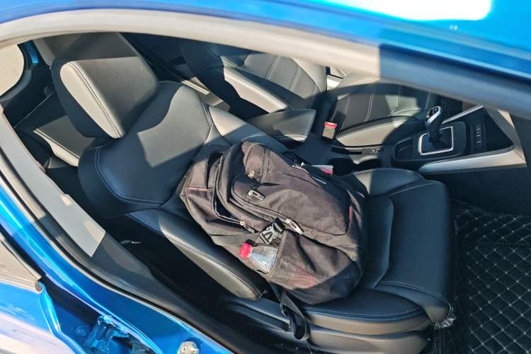 Used BYD Yuan New Energy 2019 EV360 Smart Connect Leading Model Right Front Seat