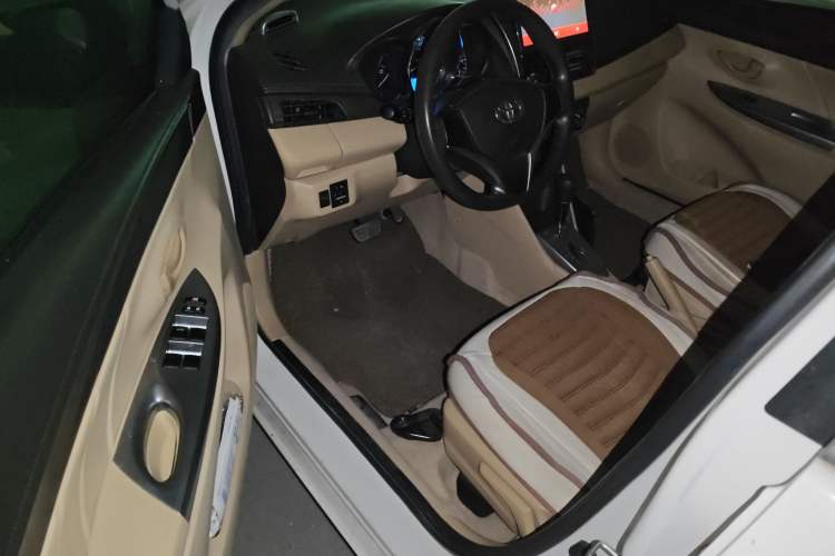 Used Toyota YARiS L Zhi Xuan 2014 1.5G Automatic Xuan Dong Edition Driver Seat
