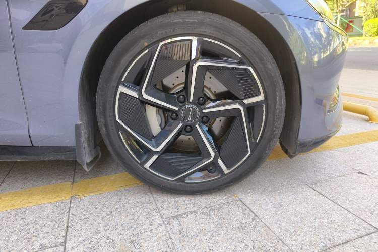 Used BYD Seal 2022 700 km Long-Range Rear-Wheel-Drive Version
