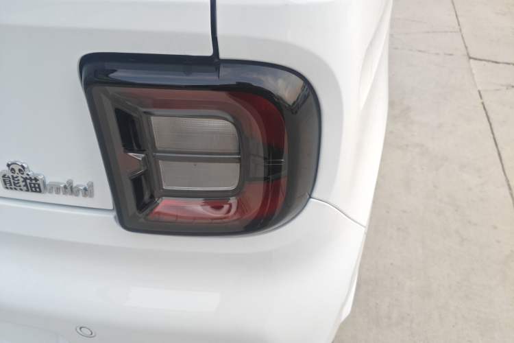 Used Geely Galaxy Panda 2024 Panda Mini 200km Endurance Bear