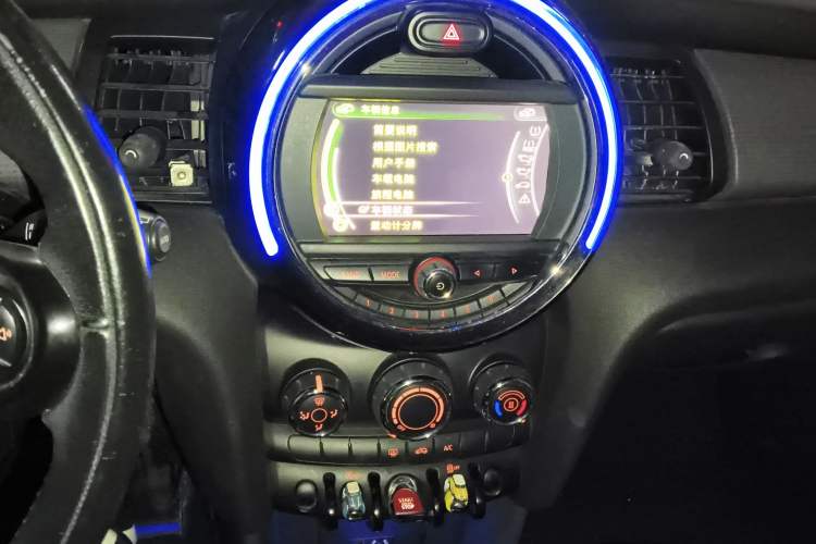 Used MINI 2014 1.5T COOPER Fun
