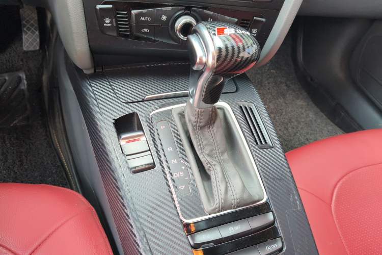 Used Audi A4L 2013 35 TFSI Automatic Standard Model Gear Lever