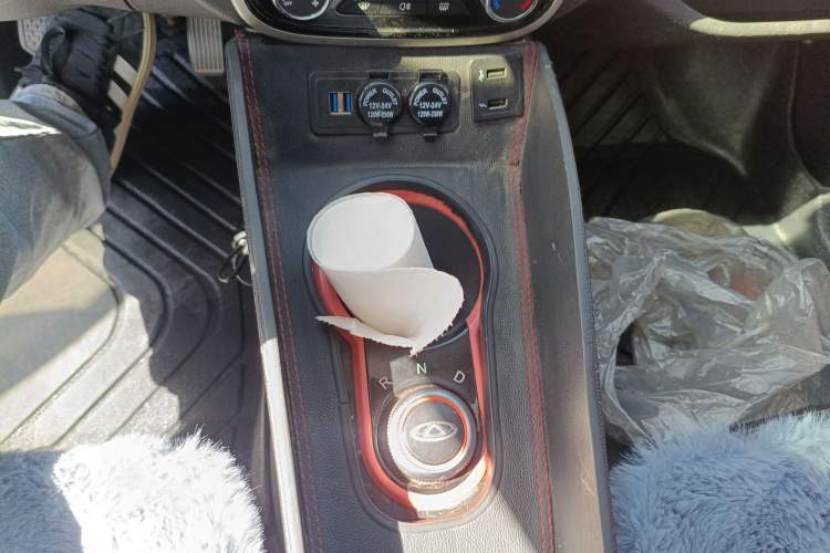 Used Chery QQ Little Ant 2019 4-Seater Smart Edition 35 kWh Gear Lever