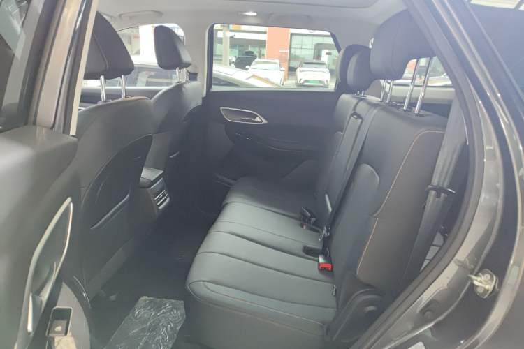 Used Changan X7 PLUS 2024 1.5T Automatic Luxury 7-Seater
