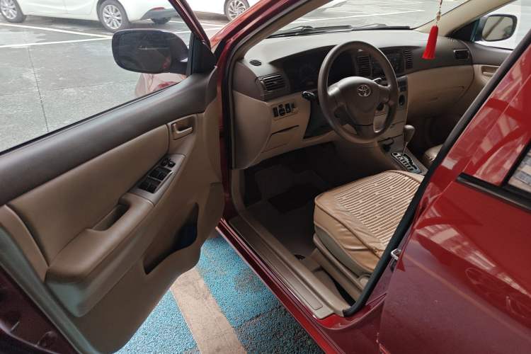 Used Toyota Corolla EX 2011 1.6L Automatic Luxury Edition