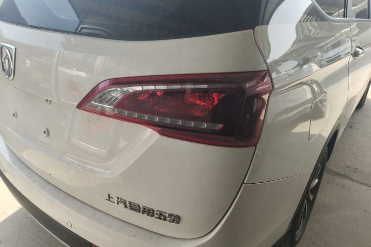 Used Baojun 730 2019 1.5T Manual Fashion Model 7-seater National V