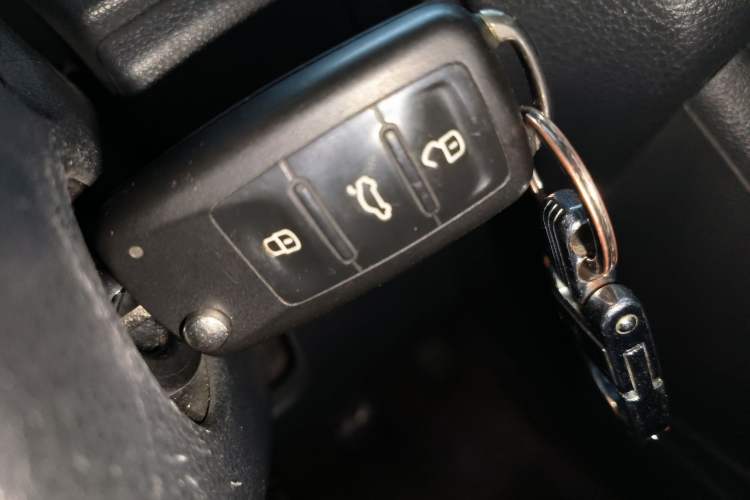 Used Volkswagen Polo 2018 1.5L Manual Drive-Comfort Model Interior 1