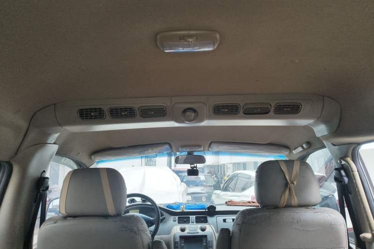 Used JAC Group Refine 2011 2.4L Colorful Journey Gasoline Standard Edition HFC4GA1-C
