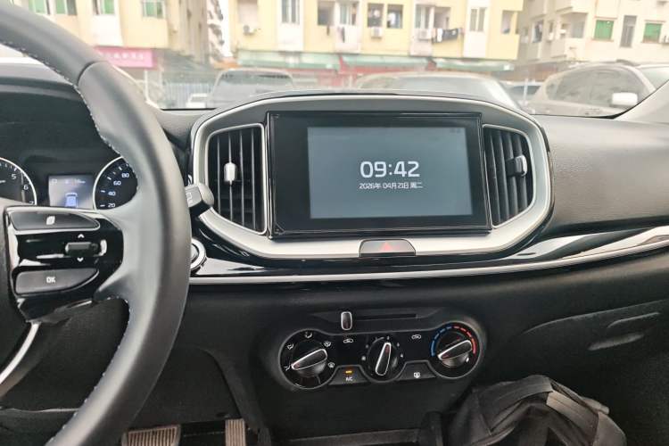 Used Kia kx1 Stonic 2021 1.4L CVT Fun Edition