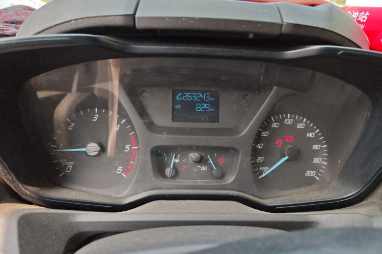 Used Ford Transit 2017 2.0T Diesel Multi-Function Commercial Vehicle Short Wheelbase Mid-Roof China V Standard