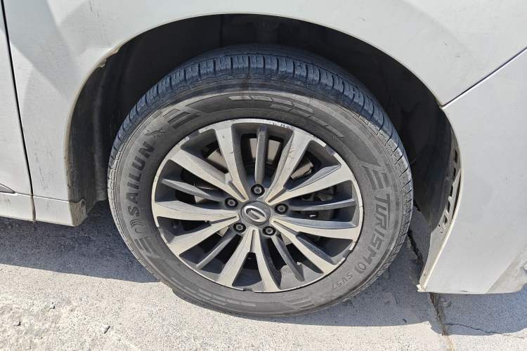 Used GAC Trumpchi M8 2023 Lingxiu Series 390T Deluxe Edition Right Front Wheel Hub