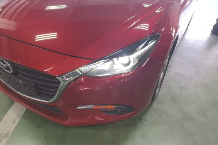Used Mazda Mazda 3 Axela 2017 Sedan 1.5L Automatic Luxury Model Emission Standard China V
