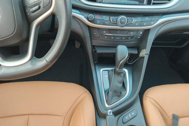 Used Buick GT 2019 18T Automatic Connected Flagship Version China VI Standard